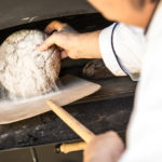 Holzofenbrot im Stift Sankt Georgen selbst backen