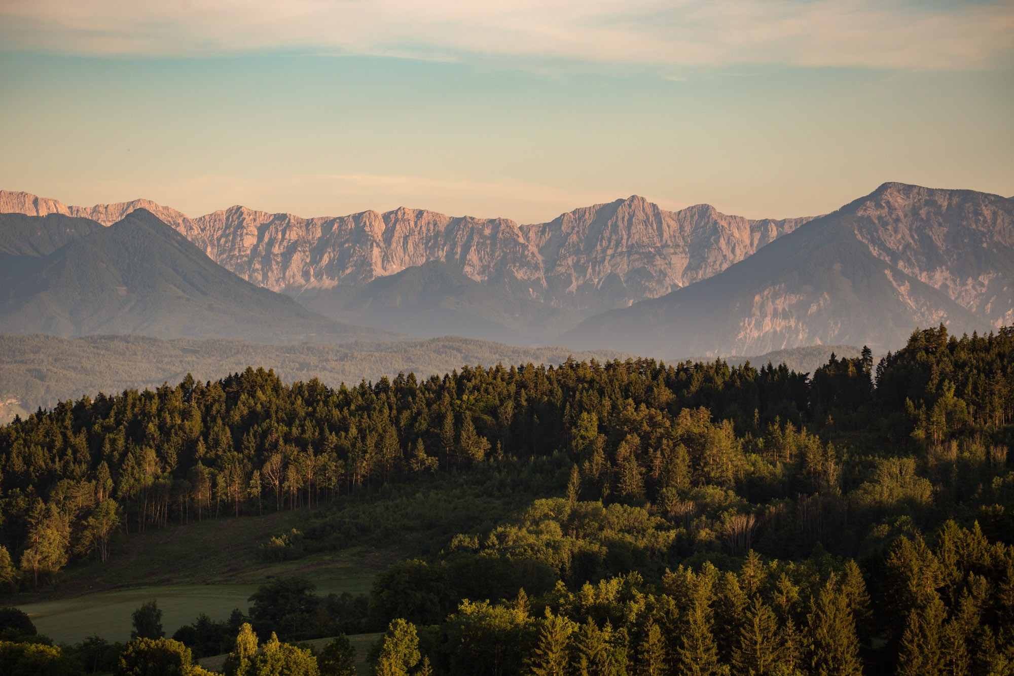 Weingut Karnburg - Berglandschaft