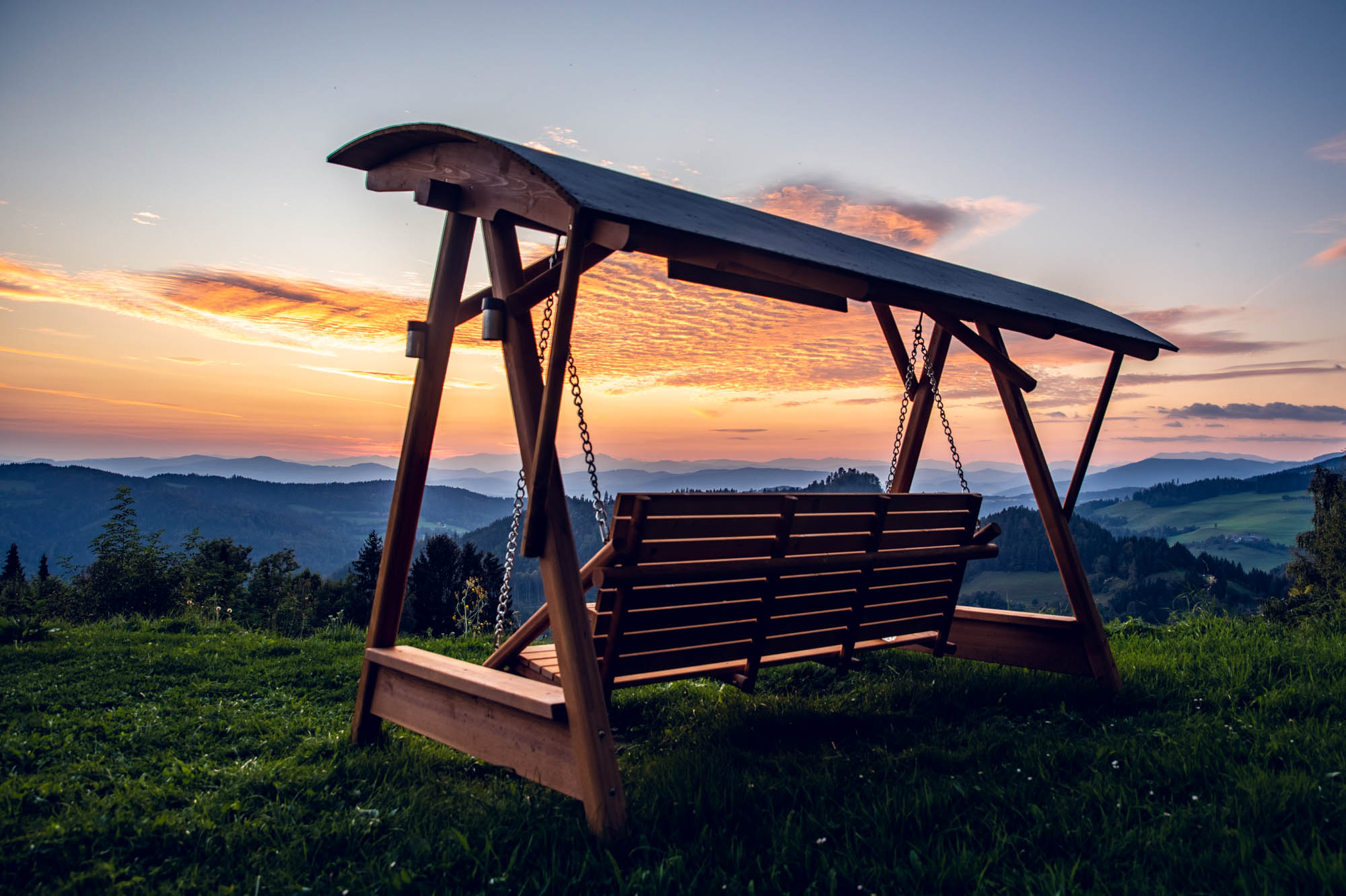 Schaukel am Biolandhaus Arche