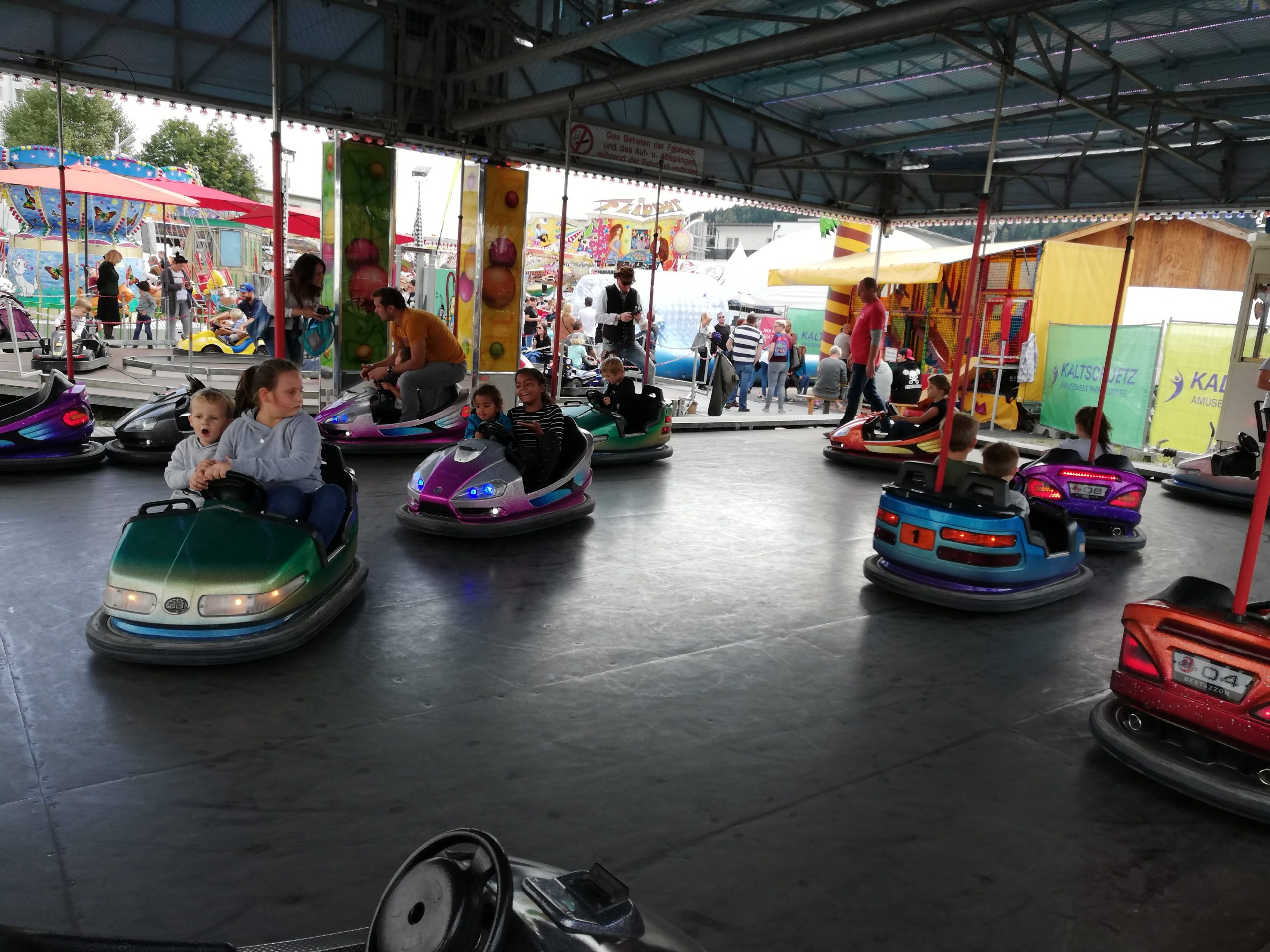 Autodrom: beliebt bei Jung und Alt